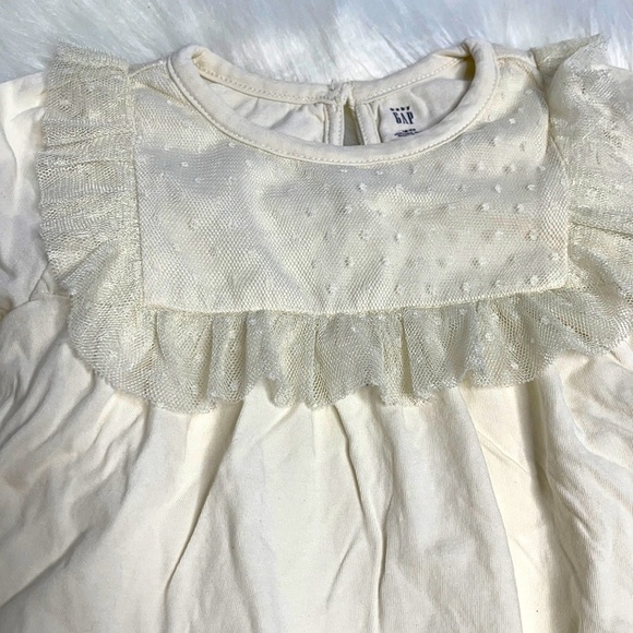 3/$20 ❤️ GAP Ivory Yoke Detail Top with Bodysuit US 18-24M - Picture 2 of 4